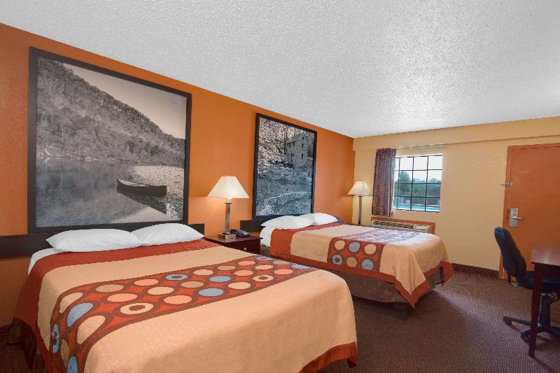 Super 8 by Wyndham Monticello AR image