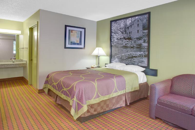 Super 8 by Wyndham Monticello AR image