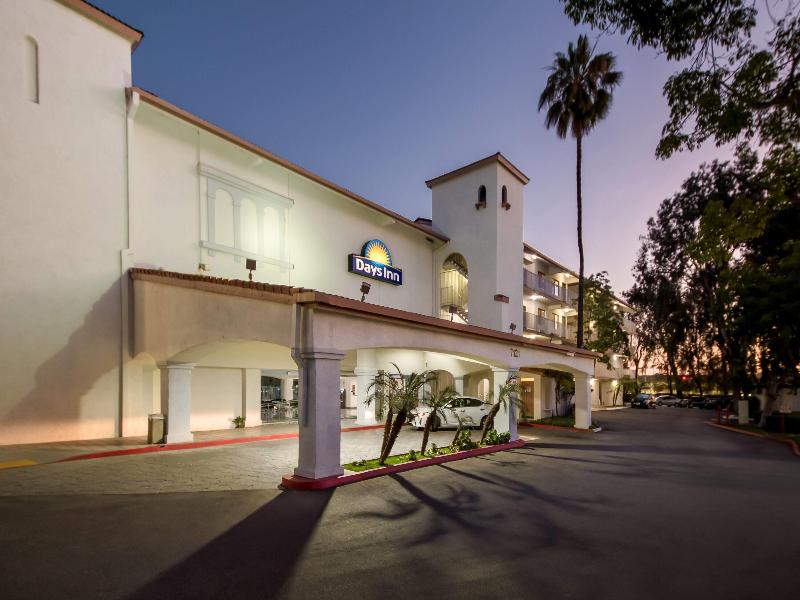 Days Inn by Wyndham Buena Park image