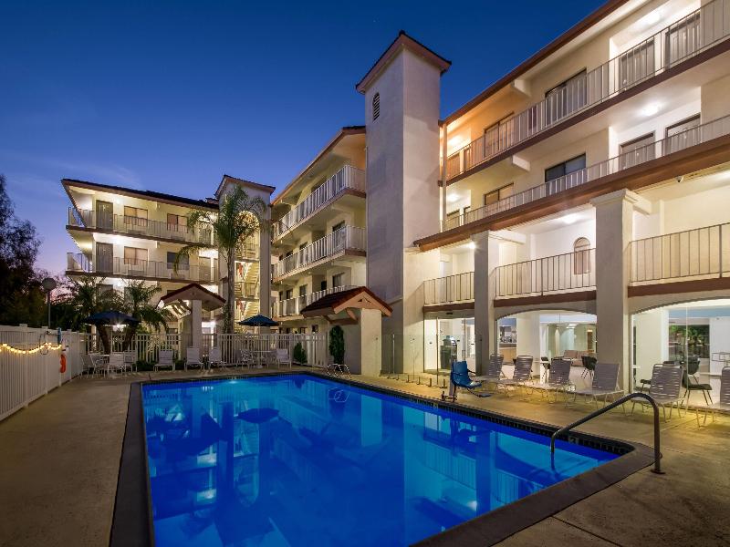 Days Inn by Wyndham Buena Park image