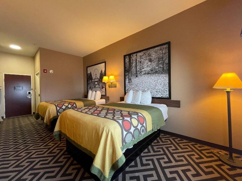 Super 8 By Wyndham Rolla image