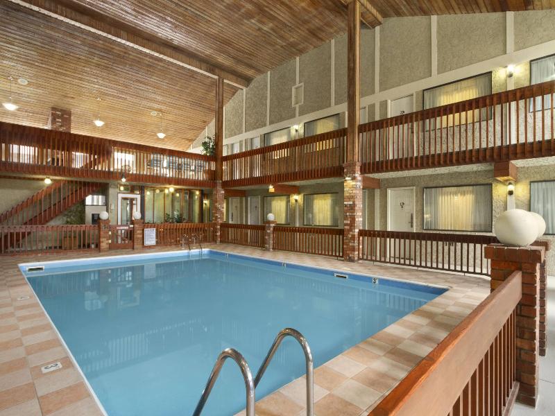 Days Inn By Wyndham Vernon image