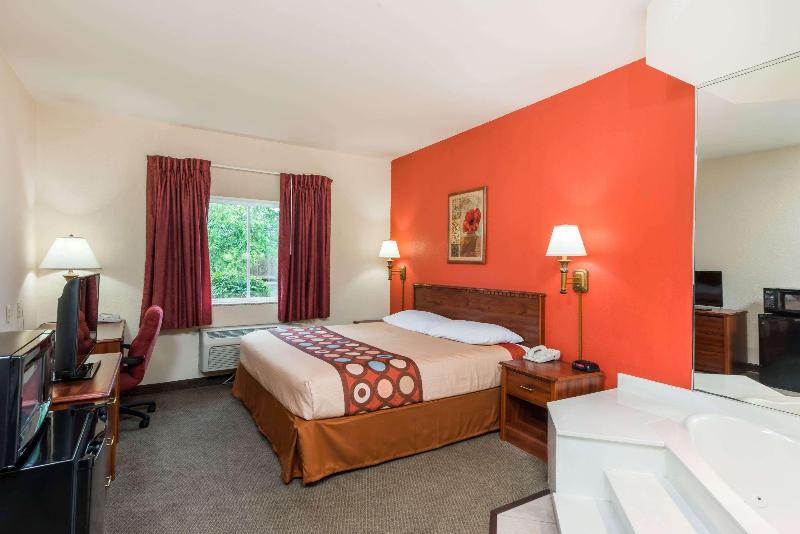 Super 8 By Wyndham St Robert Ft Leonard Wood Area image