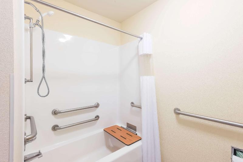 Super 8 By Wyndham St Robert Ft Leonard Wood Area image