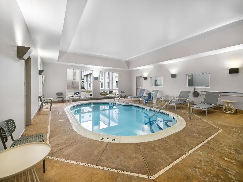 Spark by Hilton Hamburg image