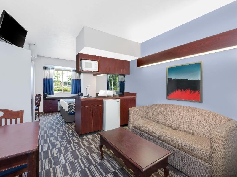 Microtel Inn & Suites By Wyndham London image