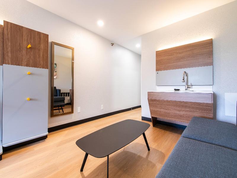 Microtel Inn & Suites By Wyndham London image