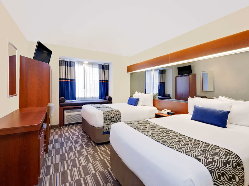 Microtel Inn & Suites By Wyndham Middletown image