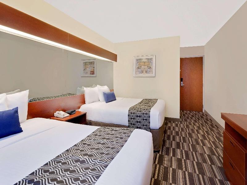 Microtel Inn & Suites By Wyndham Middletown image