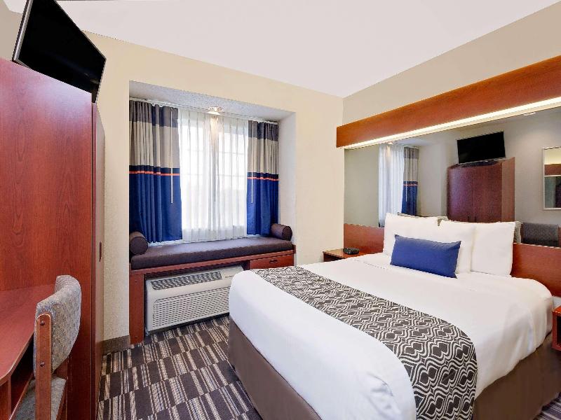 Microtel Inn & Suites By Wyndham Middletown image