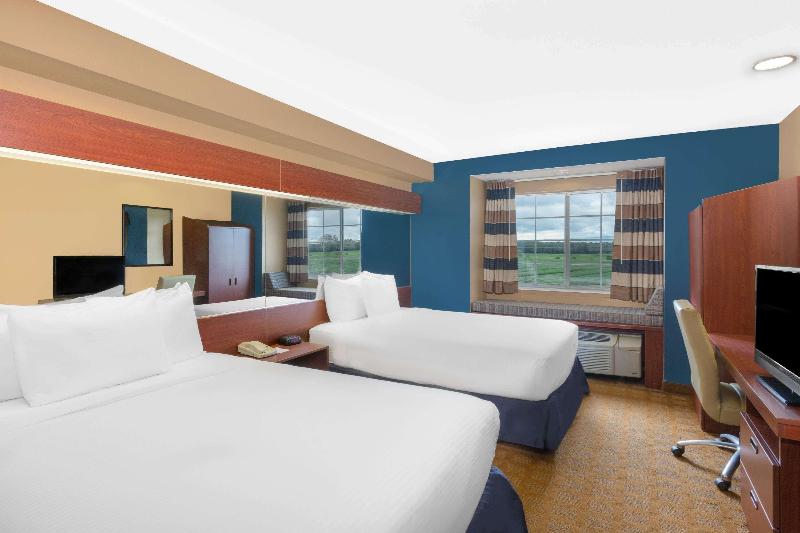 Starkville Inn & Suites image 6