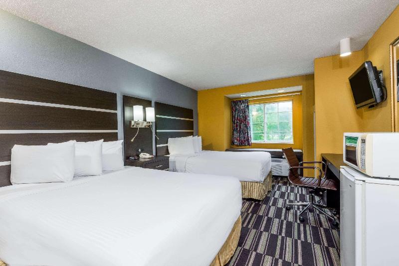 Microtel Inn & Suites By Wyndham Riverside