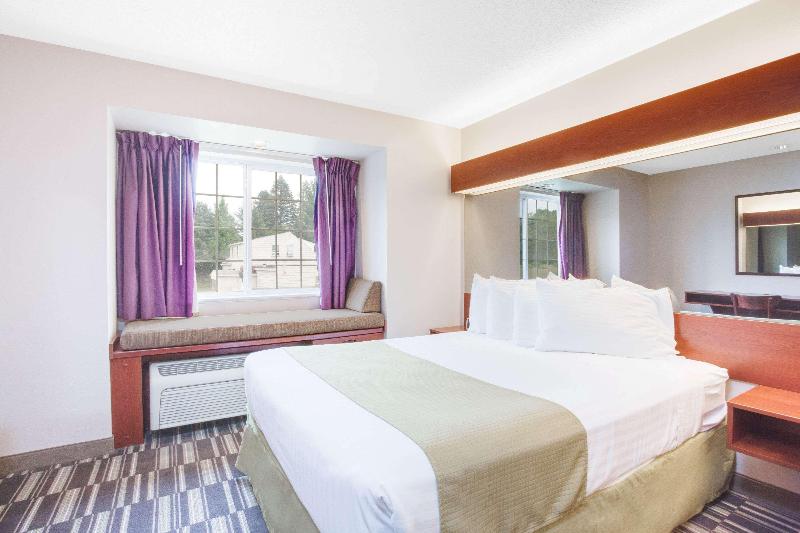 Bed room