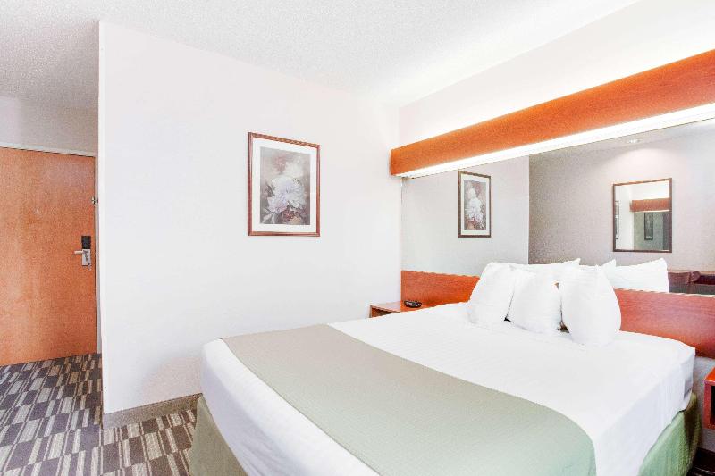 Microtel Inn & Suites By Wyndham Olean/Allegany image
