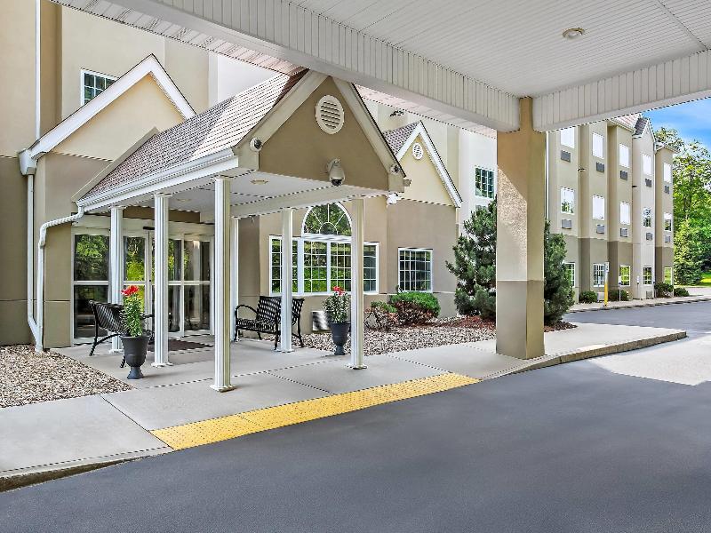 Quality Inn & Suites image