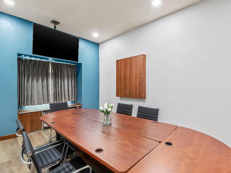 Quality Inn & Suites image