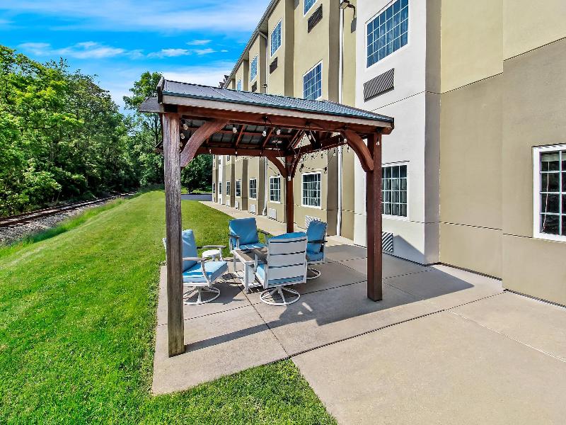 Quality Inn & Suites image