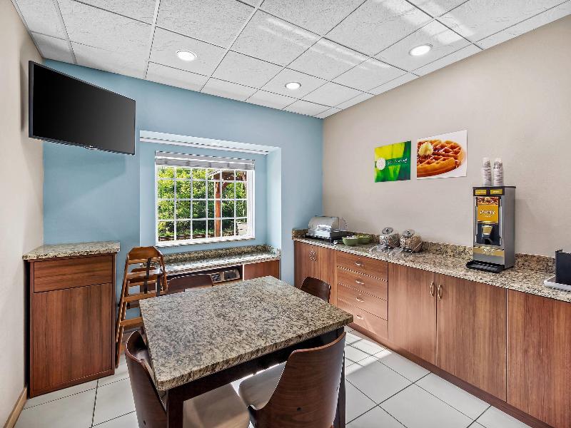 Quality Inn & Suites image