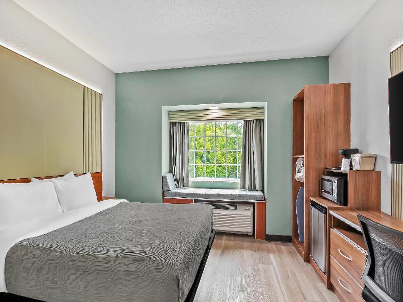 Quality Inn & Suites image
