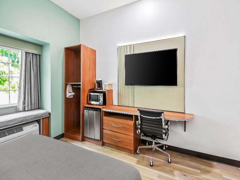 Quality Inn & Suites image