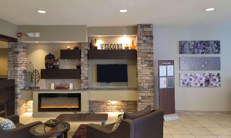 Lobby & Reception