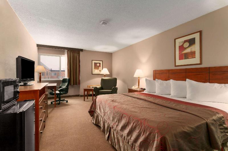 Bed room