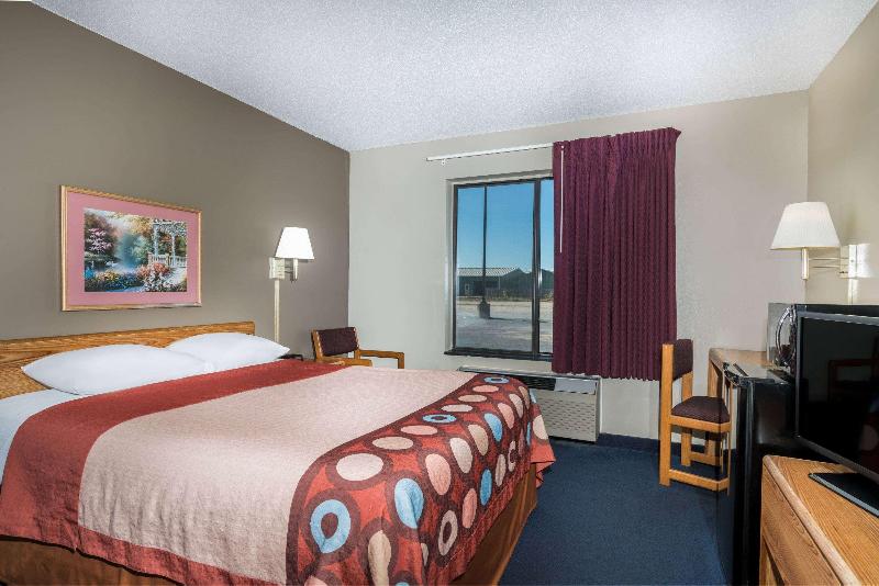 Super 8 by Wyndham Portage image