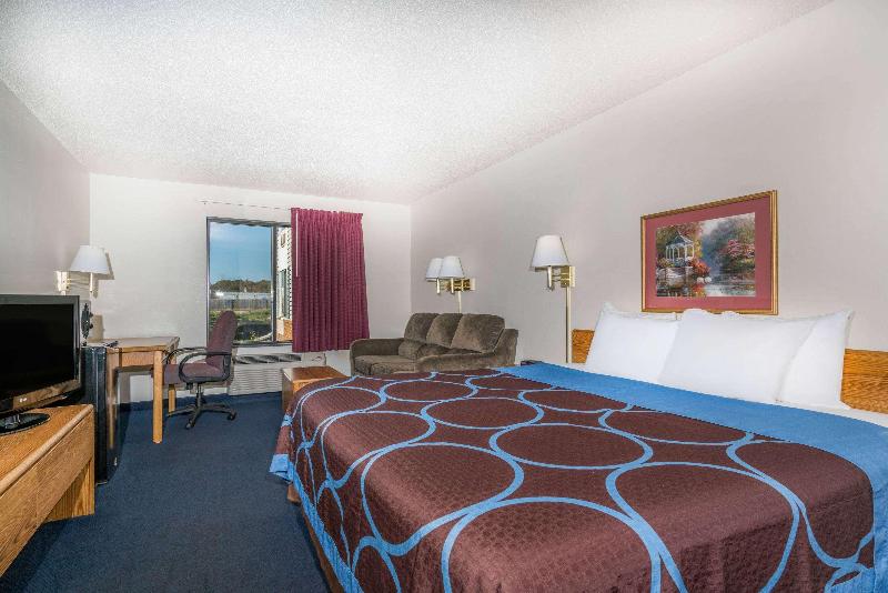 Super 8 by Wyndham Portage image