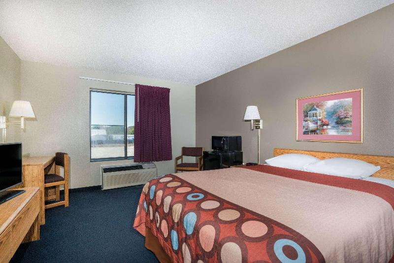 Super 8 by Wyndham Portage image