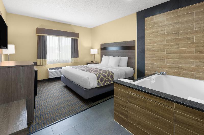 Baymont by Wyndham Paw Paw image