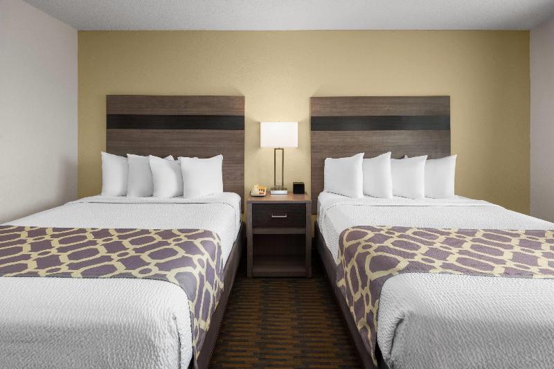 Baymont by Wyndham Paw Paw image