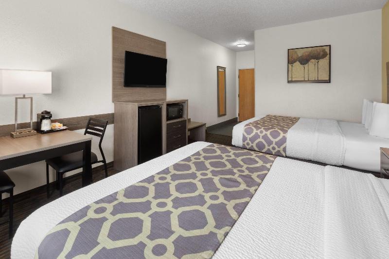 Baymont by Wyndham Paw Paw image