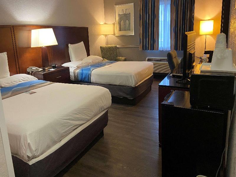 Travelodge Inn & Suites By Wyndham Albany image