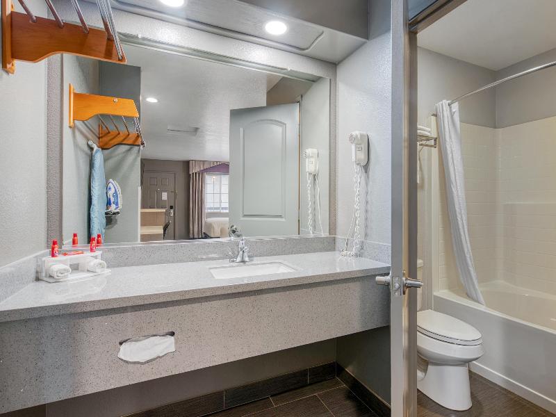 SureStay Hotel by Best Western Ukiah image