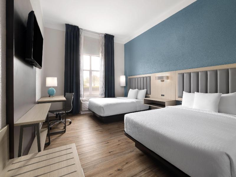 Wingate by Wyndham Savannah Gateway image
