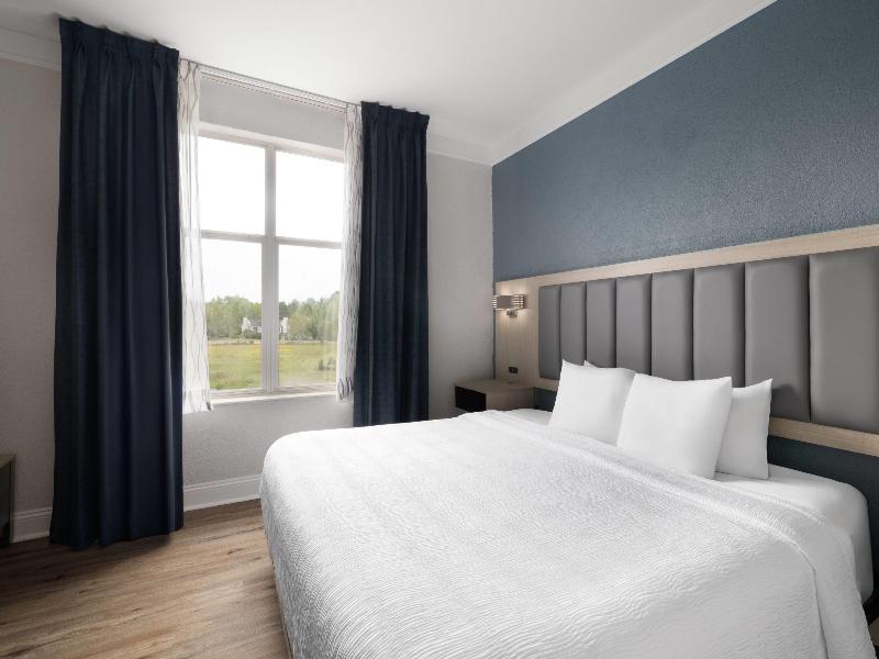 Wingate by Wyndham Savannah Gateway image