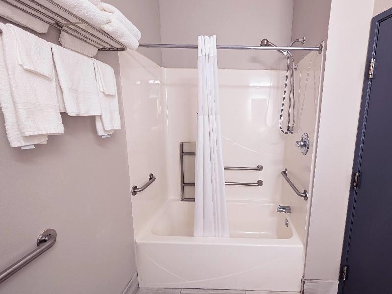 Days Inn & Suites Wyndham Augusta Near Fort Gordon — photo 6