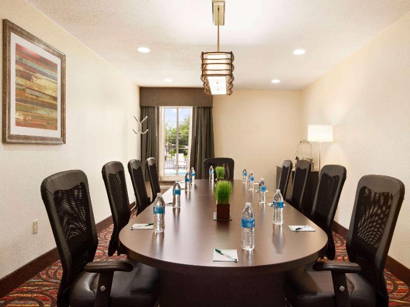 Wingate By Wyndham San Marcos image