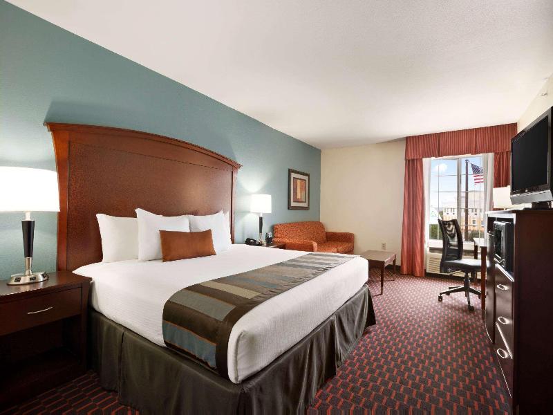 Wingate By Wyndham San Marcos image