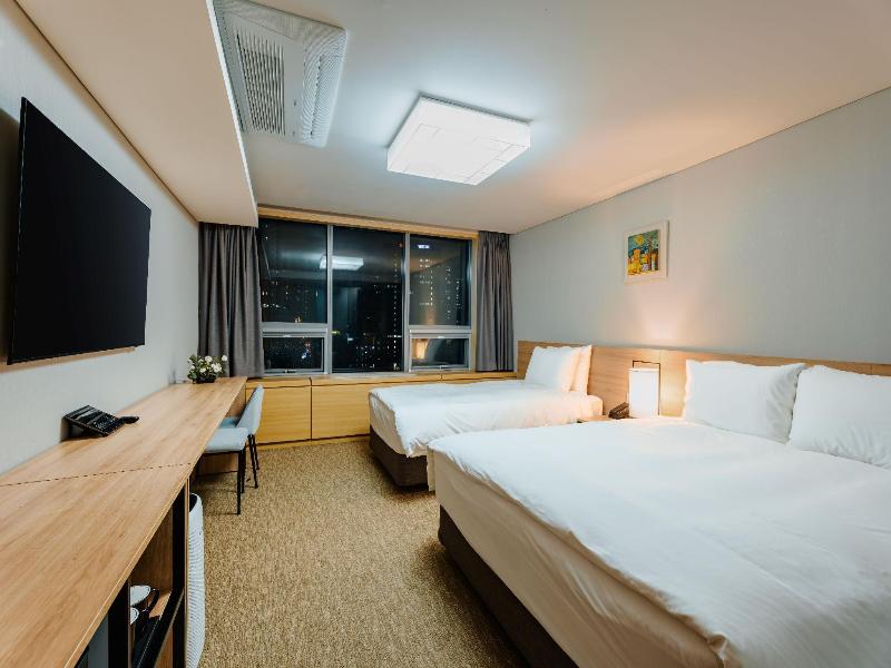 Hotel Interciti image