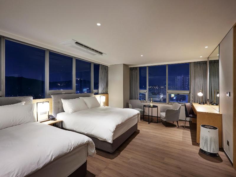 Hotel Interciti image