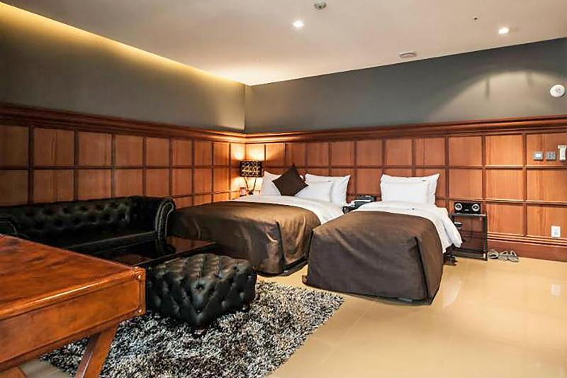 Sr Hotel Sadang image