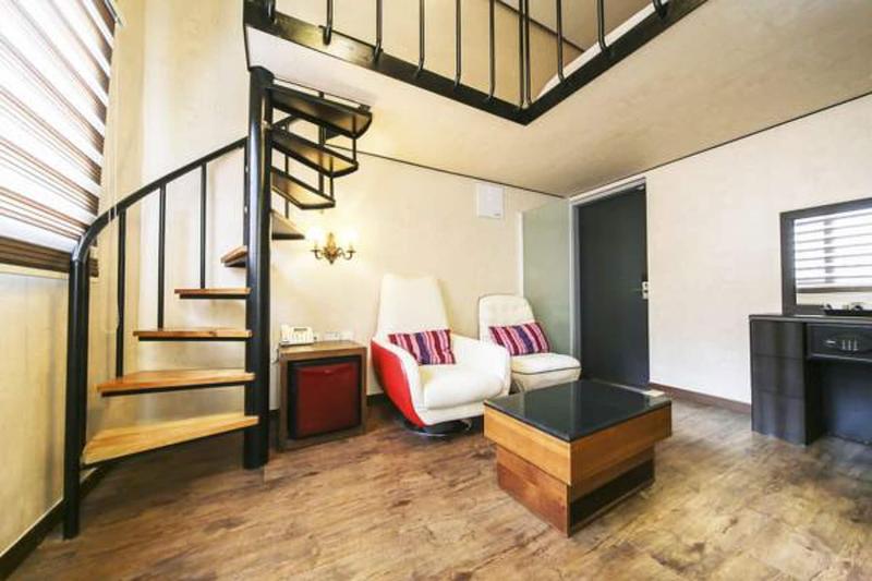 D.H Naissance Hotel image