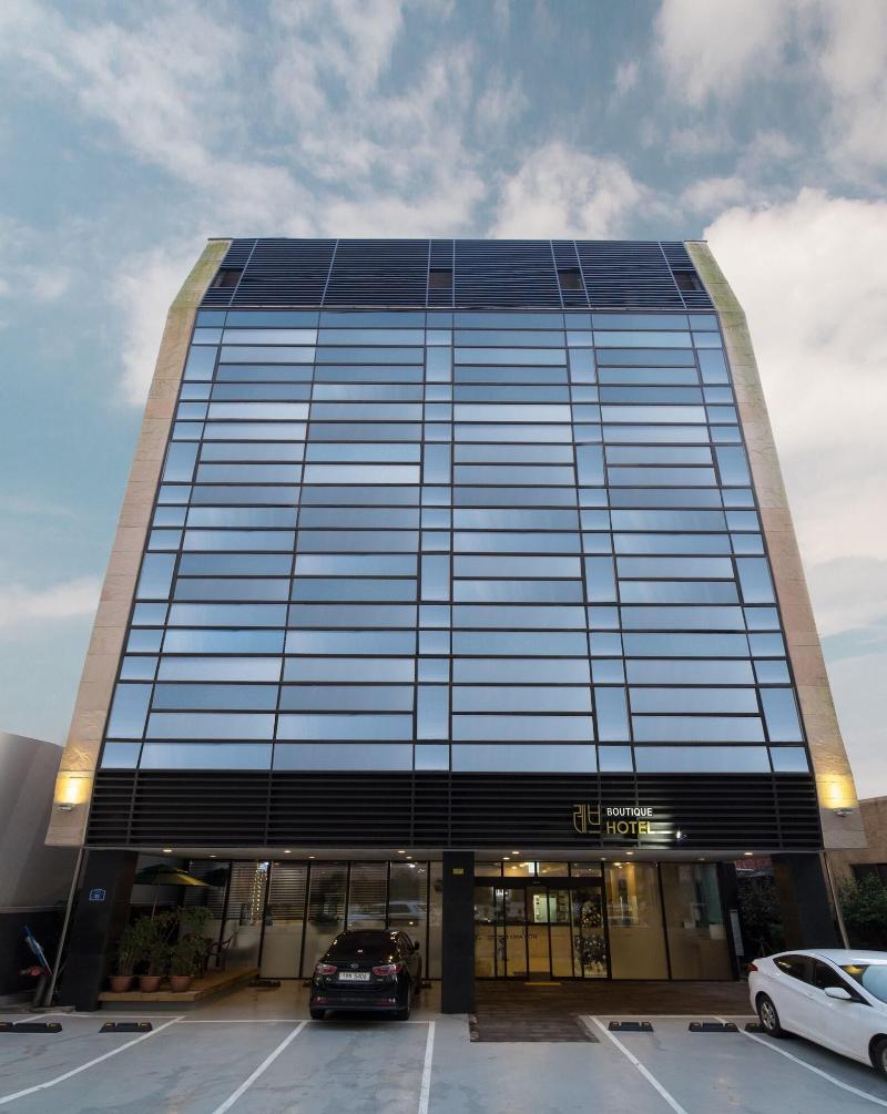 Reve Hotel Jeju image
