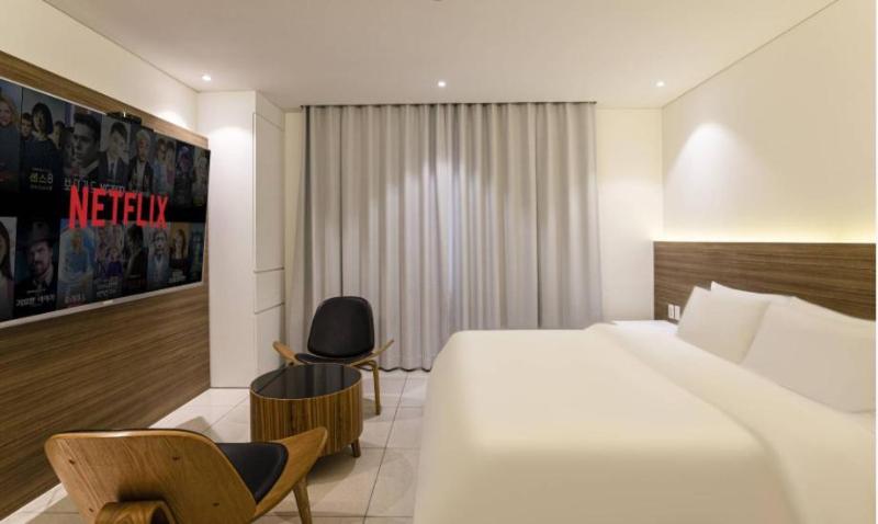 Golden Hotel image