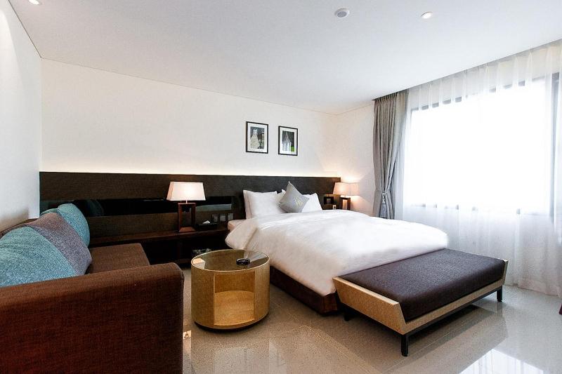 Golden Hotel image