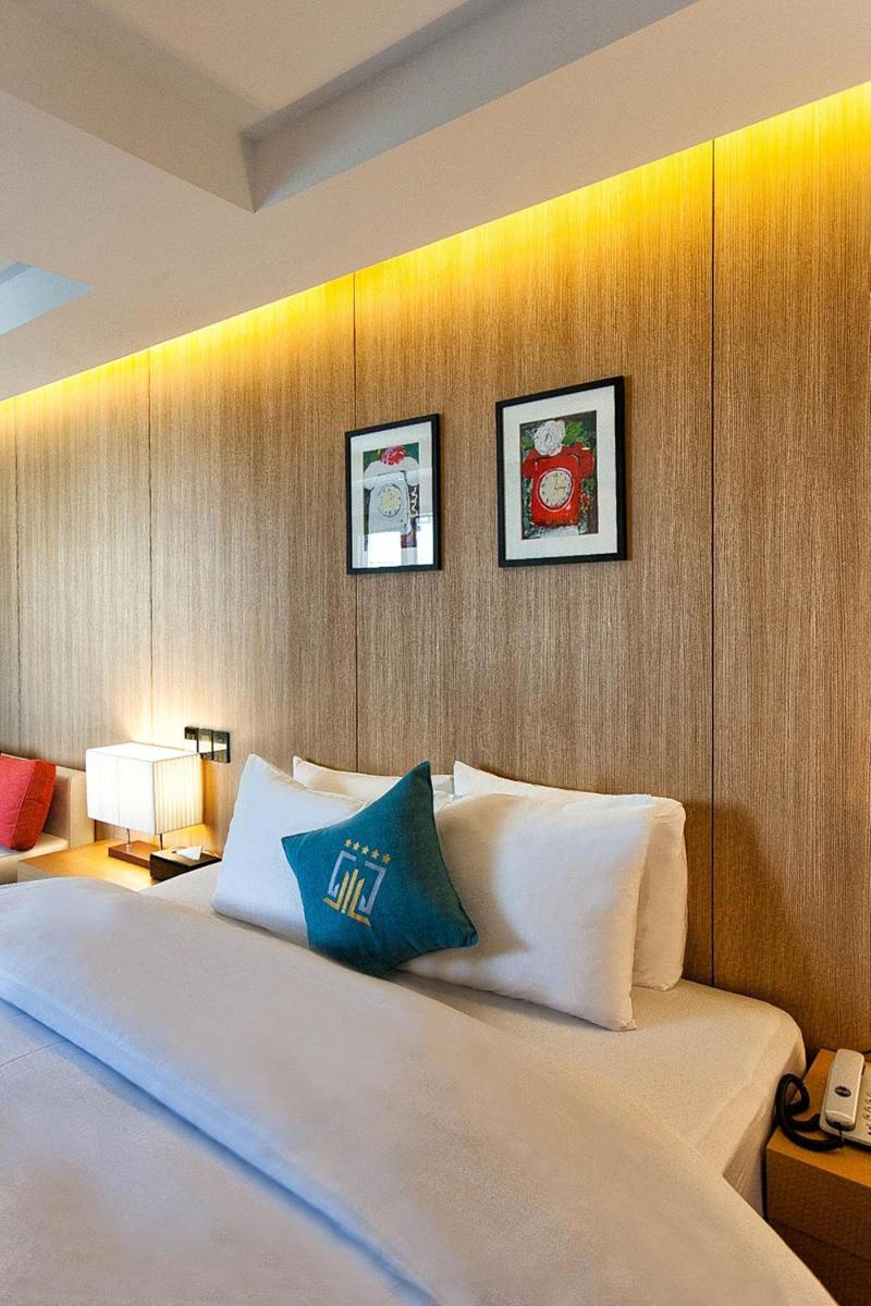 Golden Hotel image