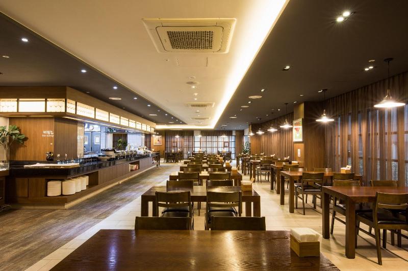 Vistacay Hotel World Cup image