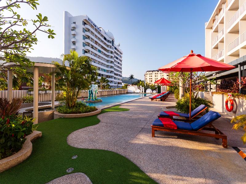Ramada By Wyndham Phuket Deevana image