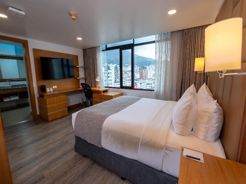 Wyndham Garden Quito image